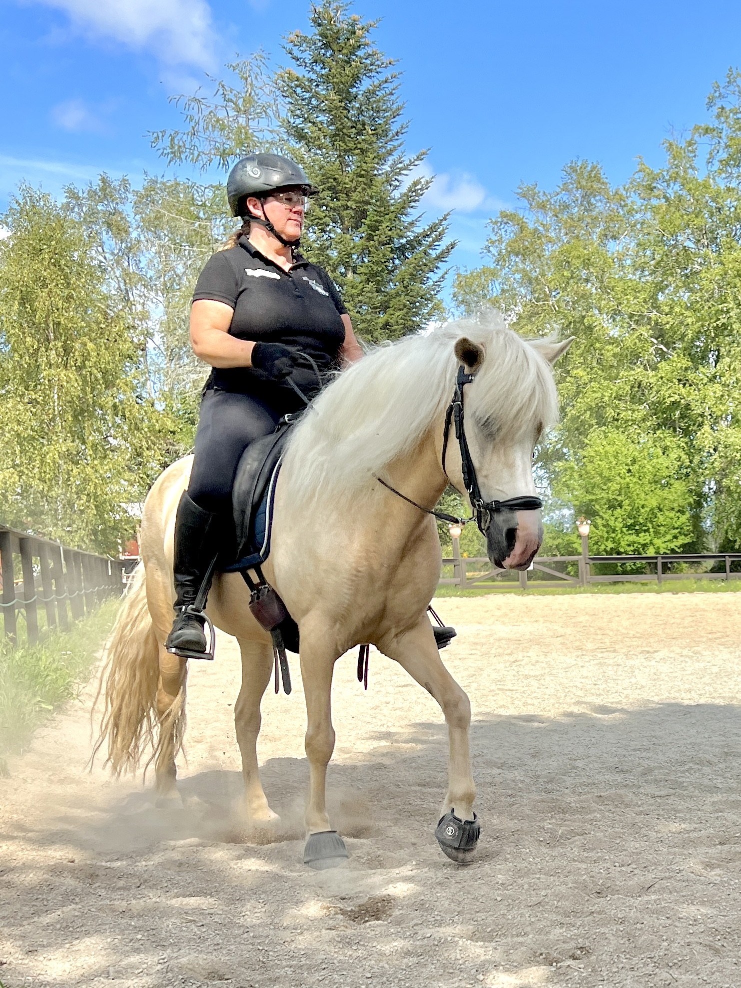 Dagny o Annica östervåla 2024.jpg