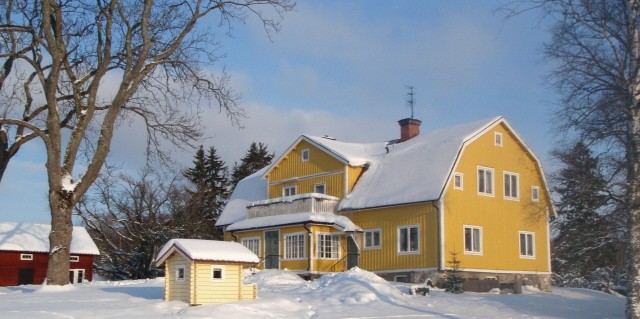 Huset vinter2010.jpg